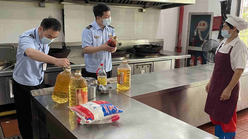 坚果炒货干货区别对比