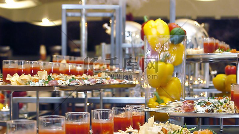 揭秘休闲食品批发：厂家直销背后的价格真相