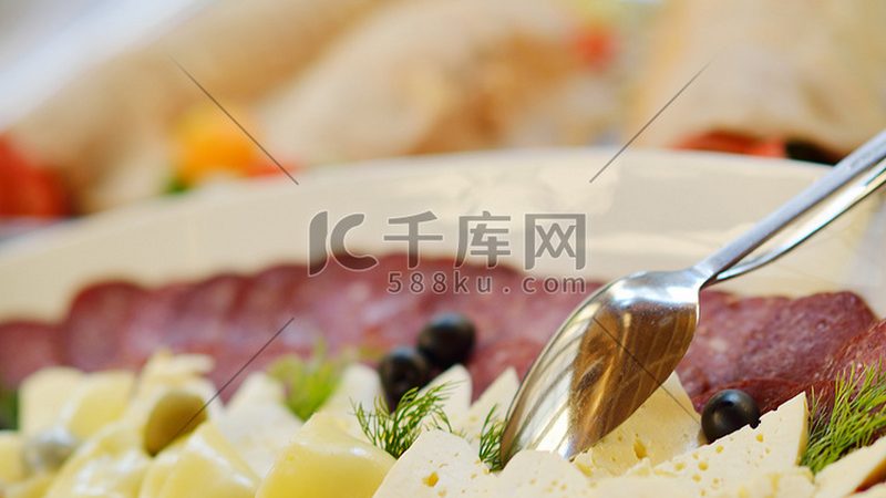 餐饮加盟：如何规避风险，避免常见陷阱**
